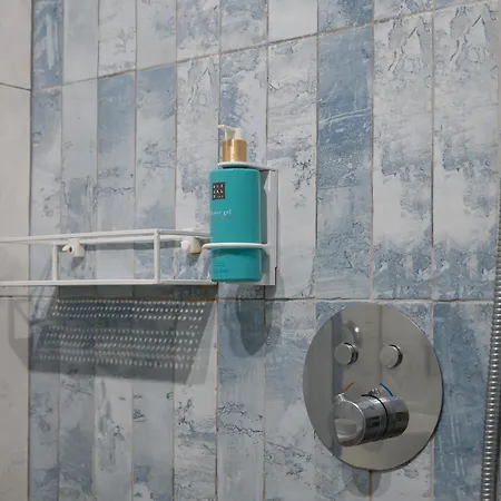 Private Jacuzzi, Modern, Design - 2 Terraces - Wow In Christianos Apartman *